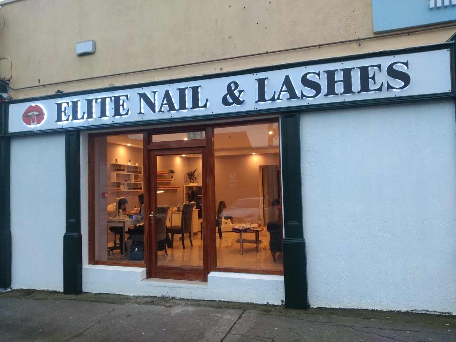 Elite Nail and Lashes Shop Front and Sign